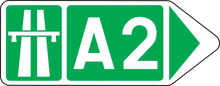 Săgeată indicatoare pentru intrarea în autostradă